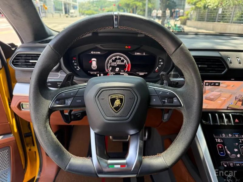 Lamborghini urus