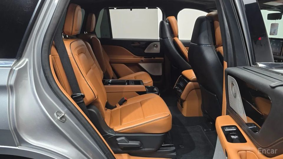 Lincoln Aviator