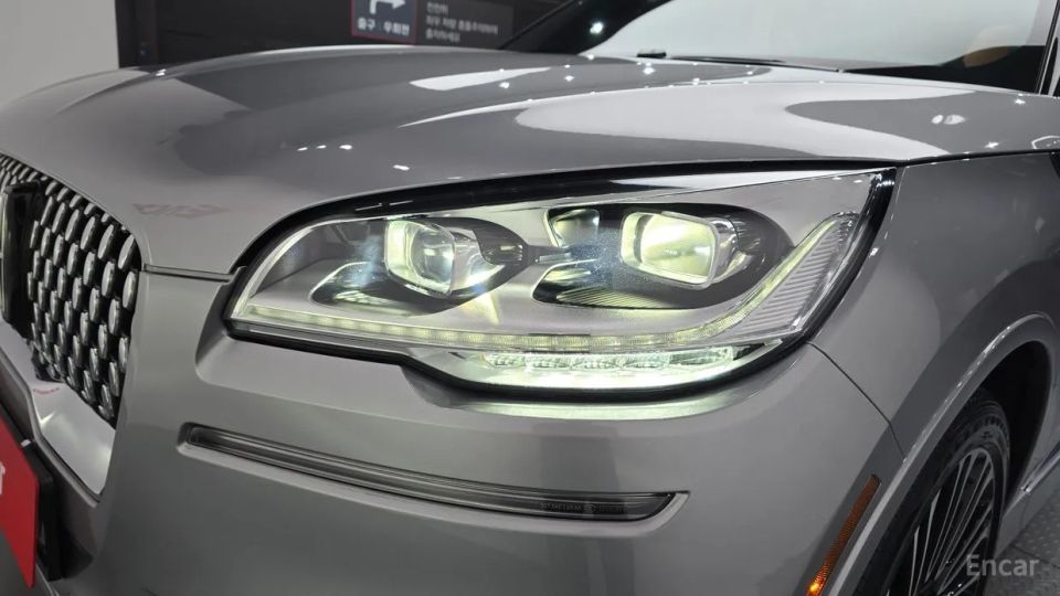 Lincoln Aviator