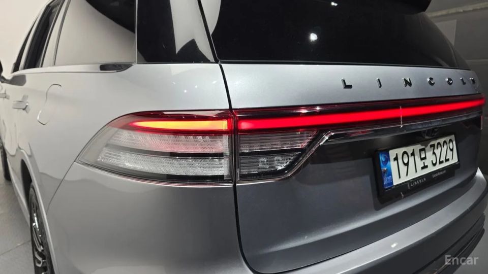 Lincoln Aviator