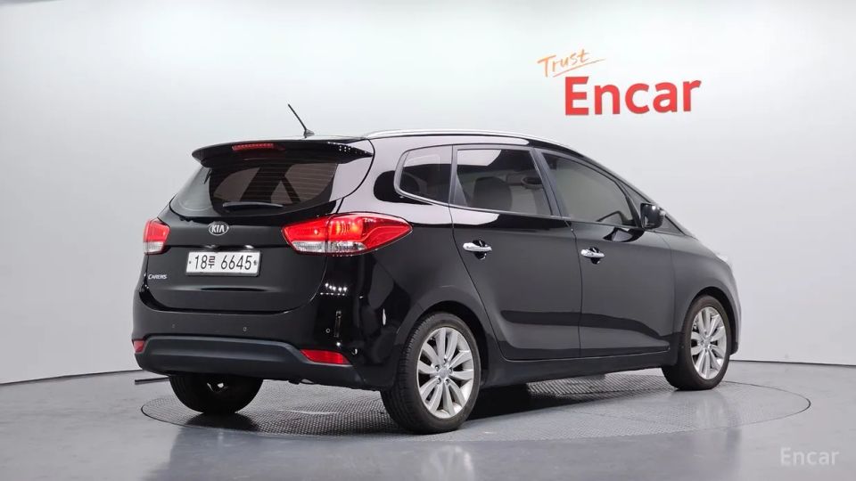 Kia Carens