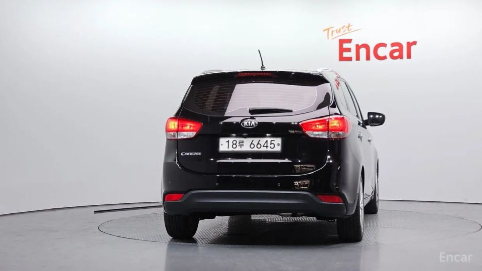 Kia Carens