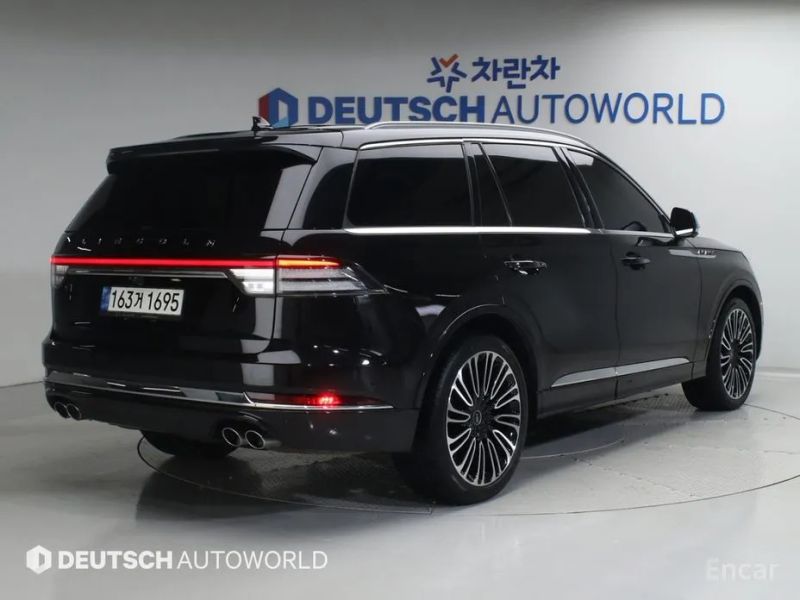 Lincoln Aviator