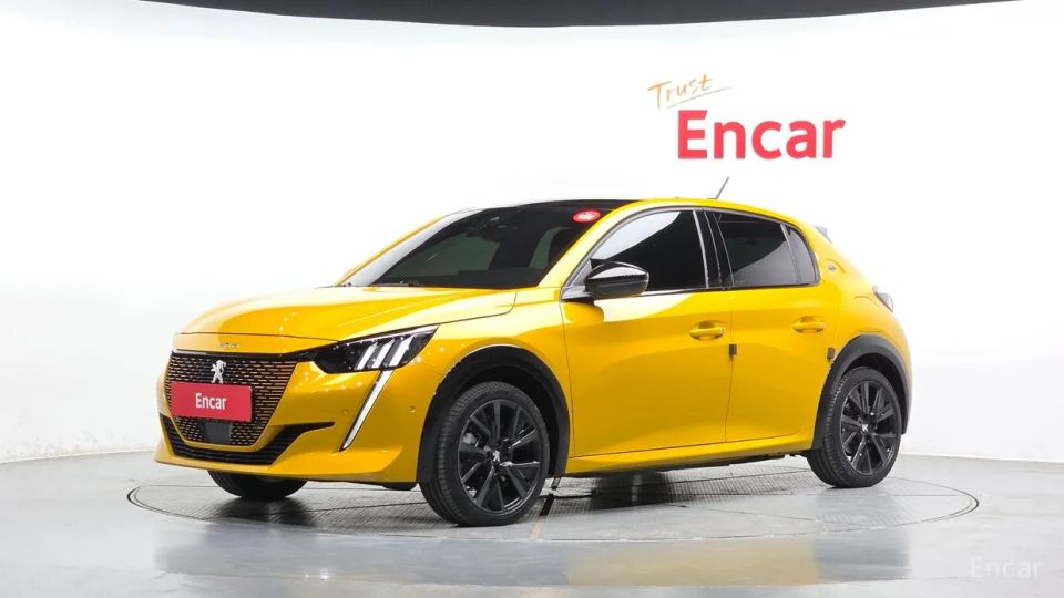 Peugeot 208