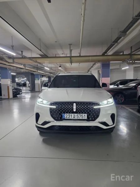 Lincoln Aviator