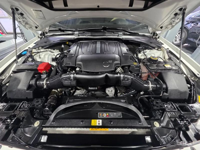 Jaguar xf