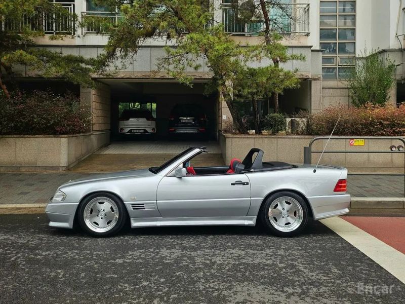 Mercedes-Benz SL-Class