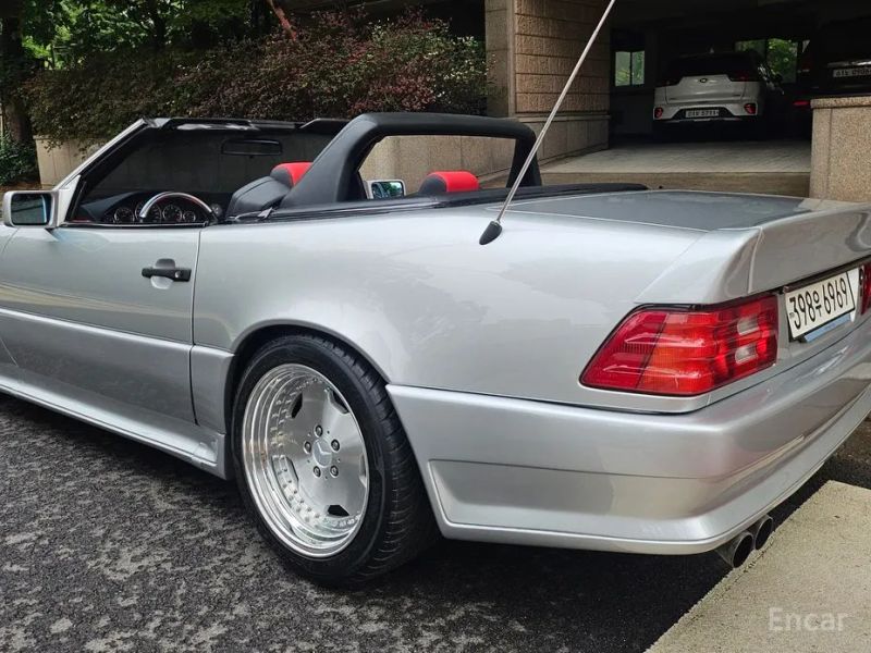Mercedes-Benz SL-Class