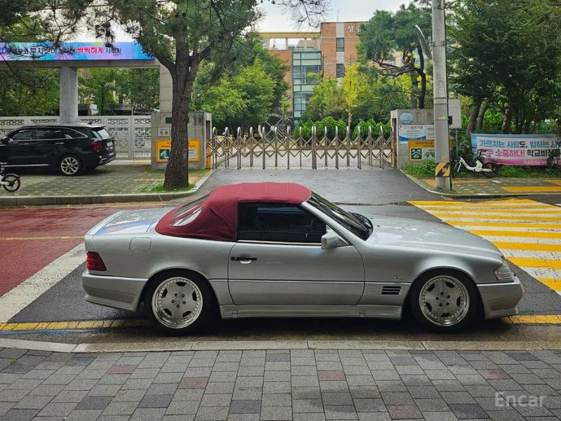 Mercedes-Benz SL-Class
