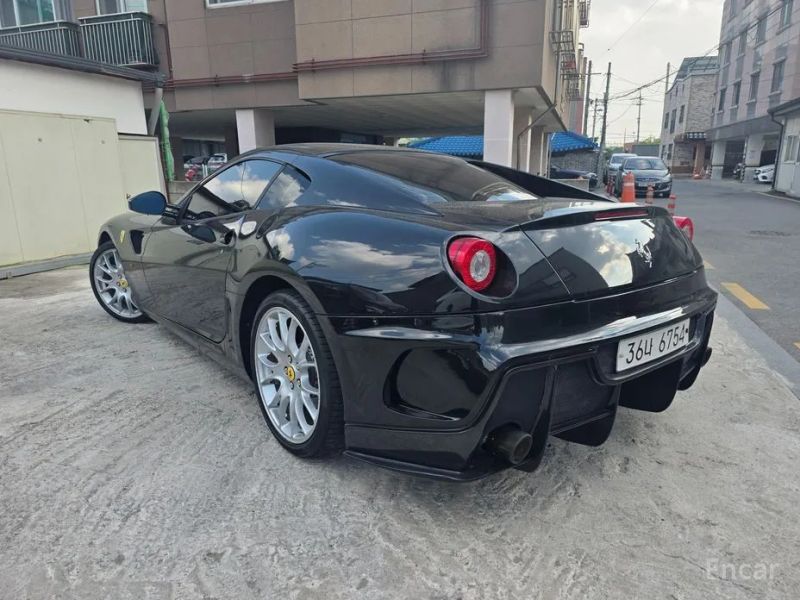 Ferrari 599
