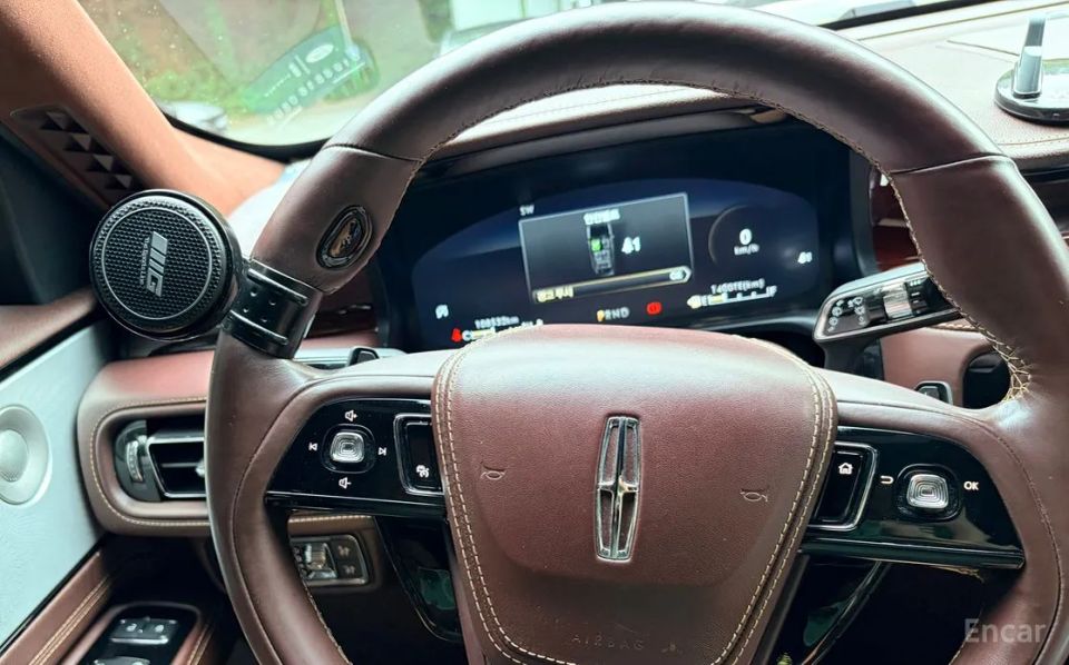 Lincoln Aviator