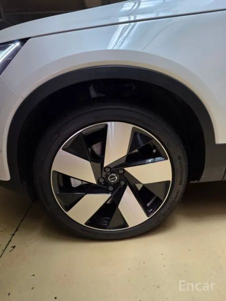 Volvo C40