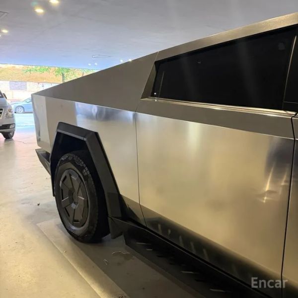Tesla Cybertruck