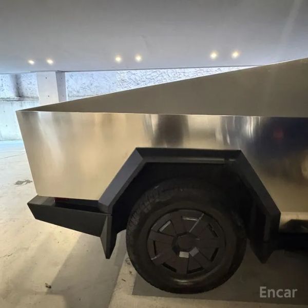 Tesla Cybertruck