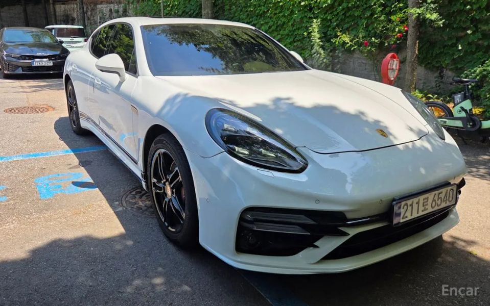 Porsche Panamera