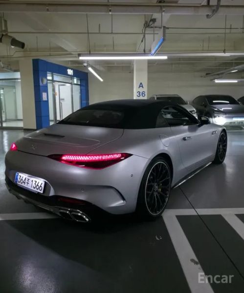 Mercedes-Benz SL-Class