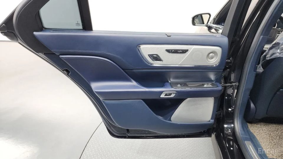 Lincoln Continental