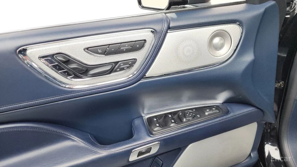 Lincoln Continental
