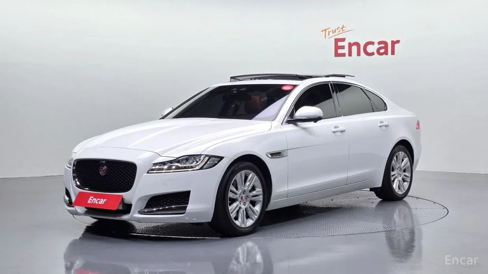 Jaguar xf