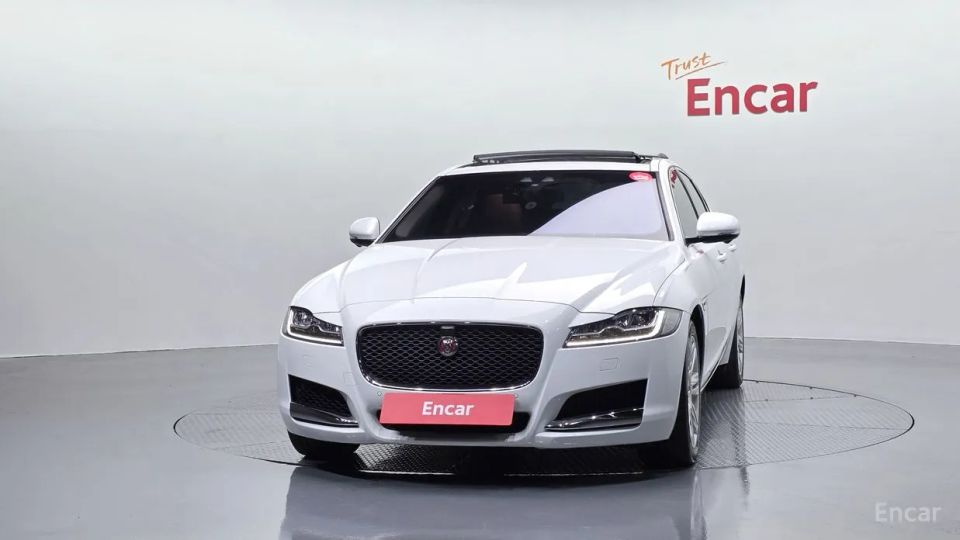 Jaguar xf