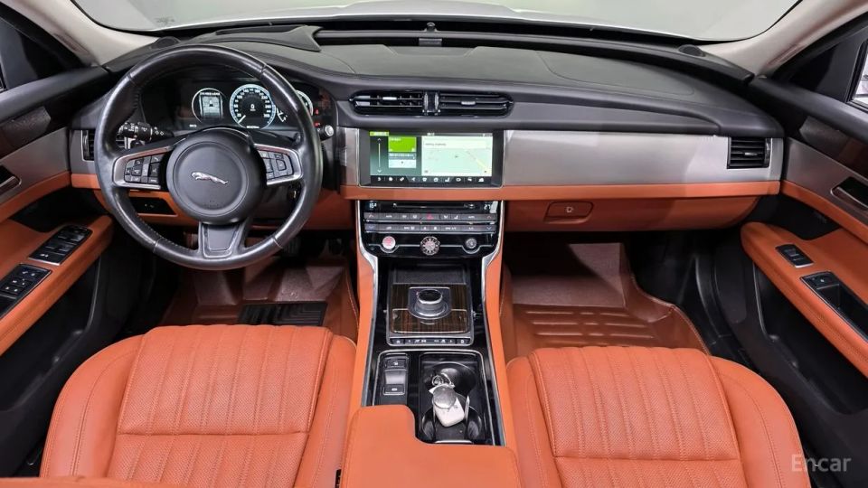 Jaguar xf