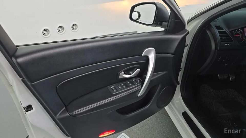 Renault-KoreaSamsung SM5