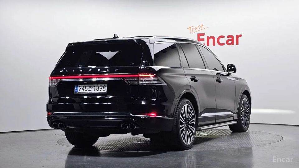 Lincoln Aviator