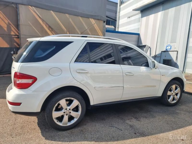 Mercedes-Benz M-class