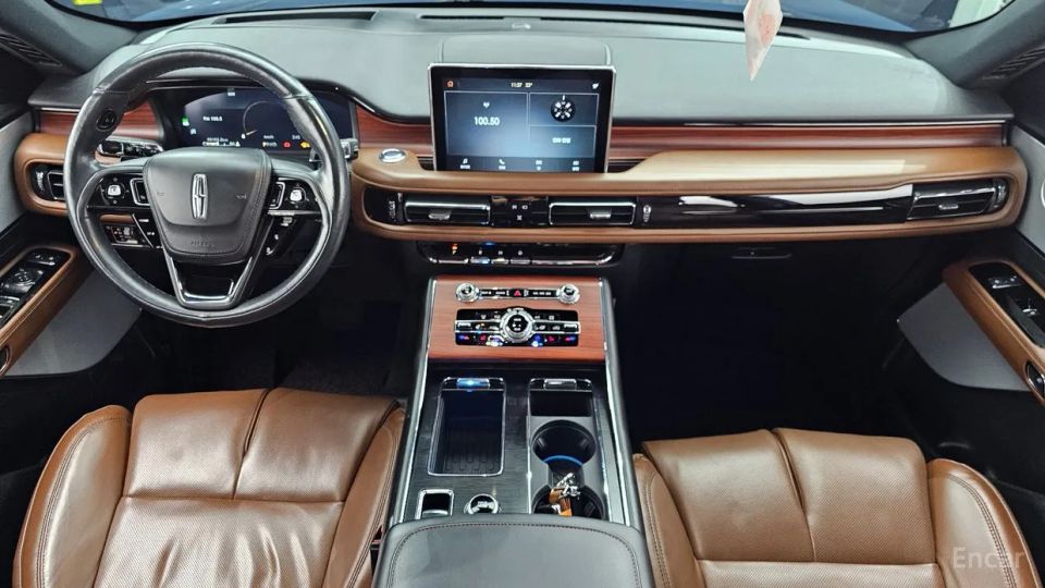 Lincoln Aviator