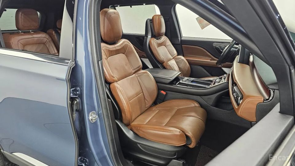 Lincoln Aviator