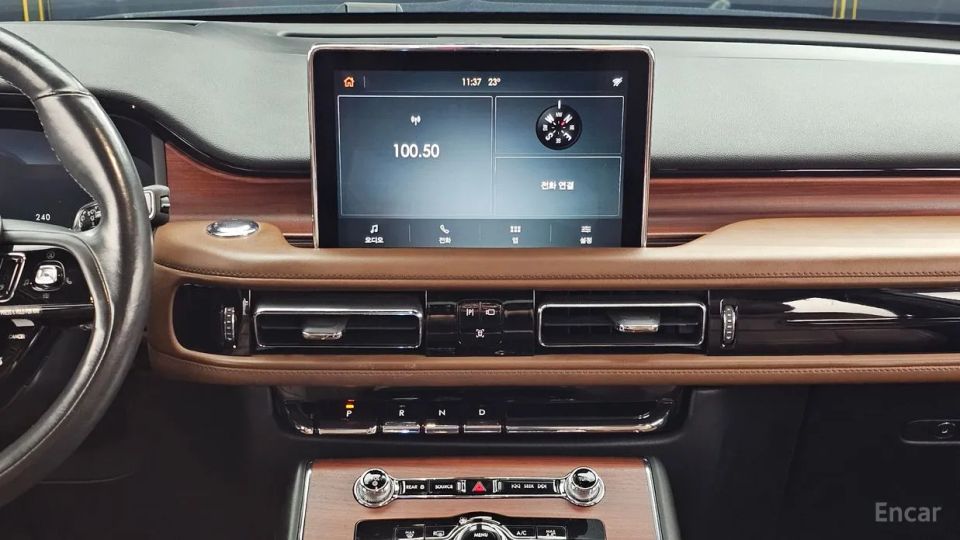 Lincoln Aviator