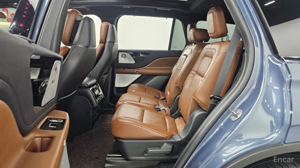 Lincoln Aviator