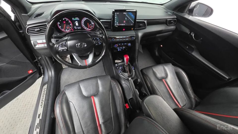Hyundai Veloster