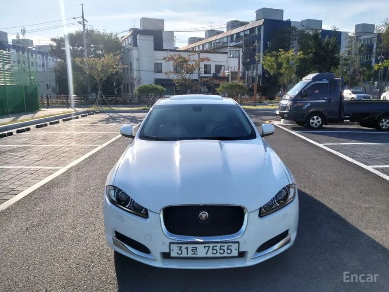 Jaguar xf