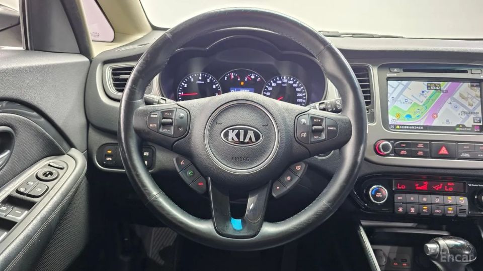 Kia Carens