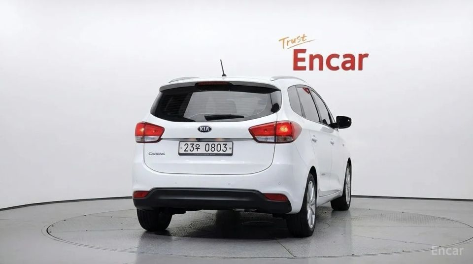 Kia Carens