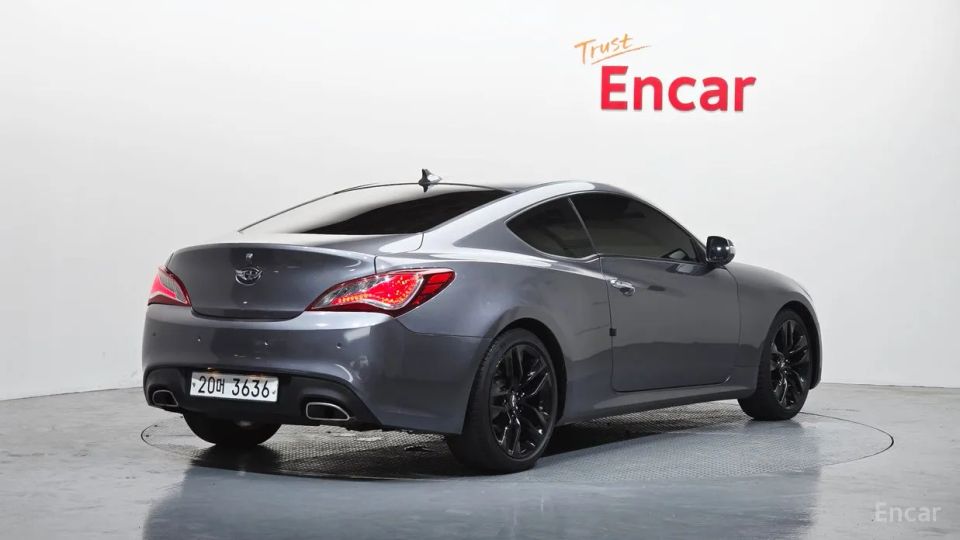 Hyundai Genesis