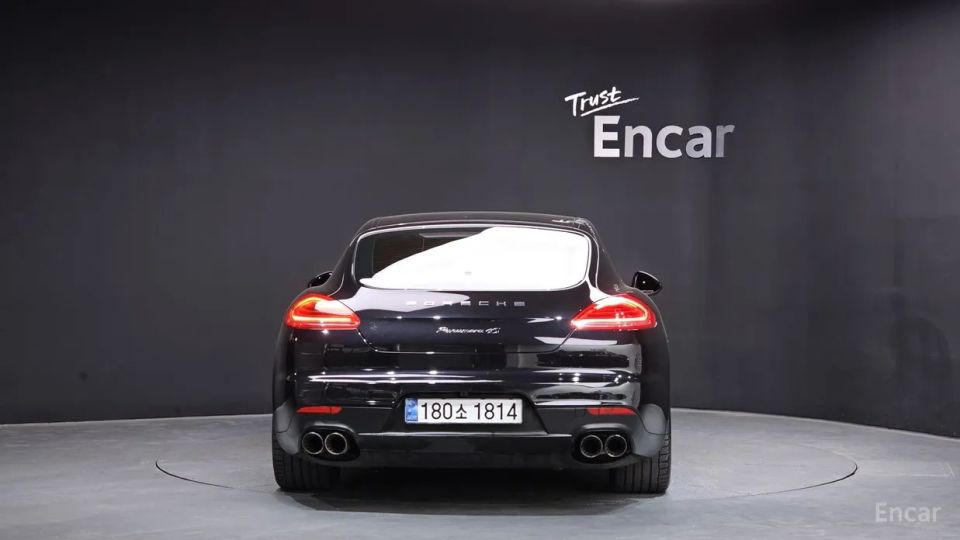 Porsche Panamera