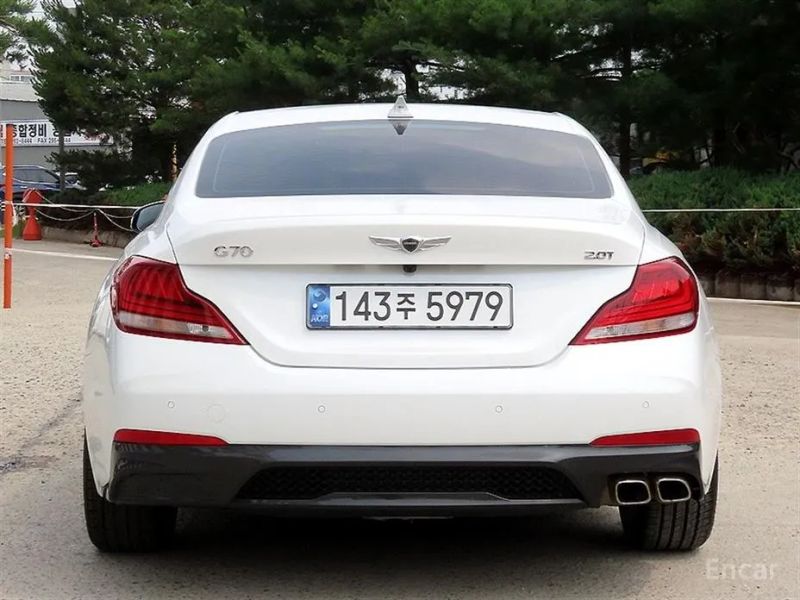 Genesis G70