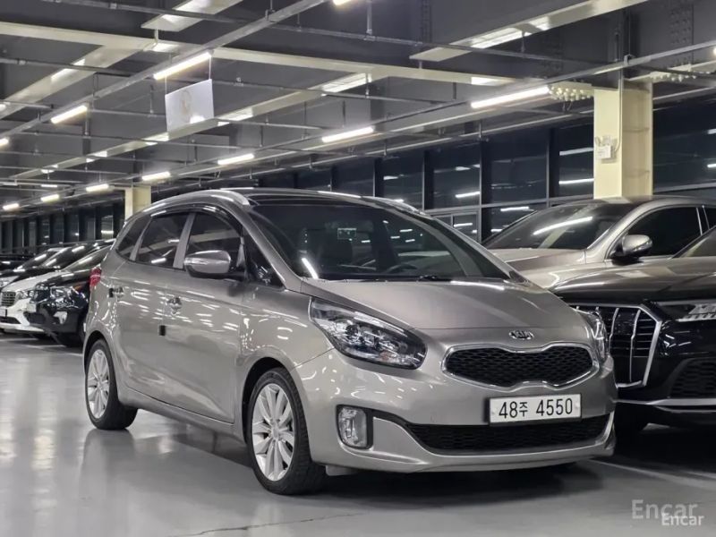 Kia Carens