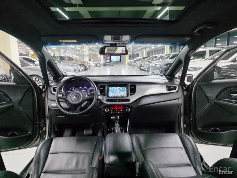 Kia Carens