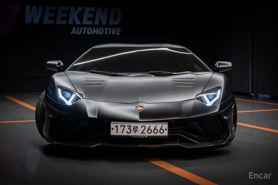 Lamborghini Aventador
