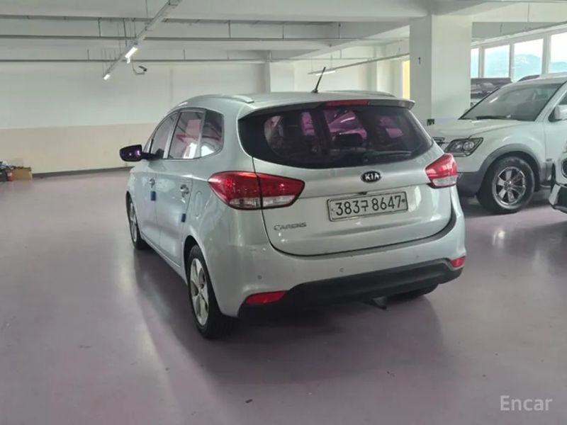 Kia Carens