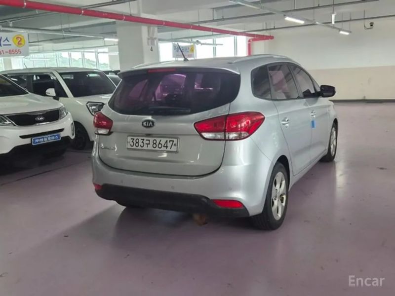 Kia Carens