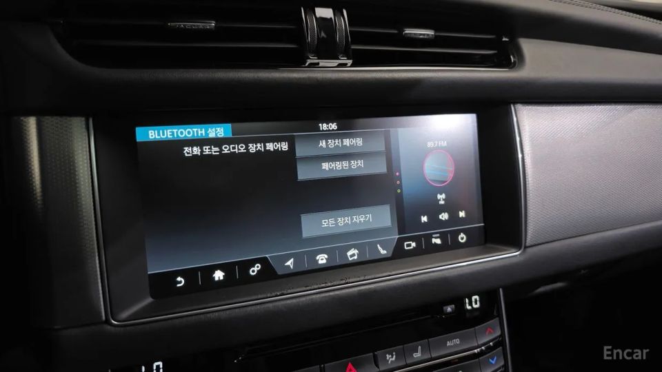 Jaguar xf