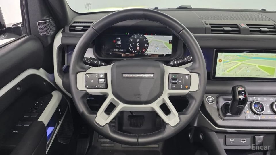 Land Rover Defender