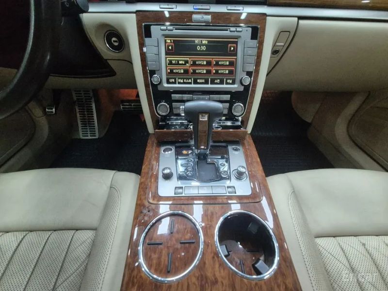 Volkswagen Phaeton