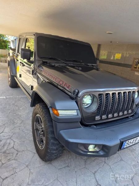 Jeep gladiator