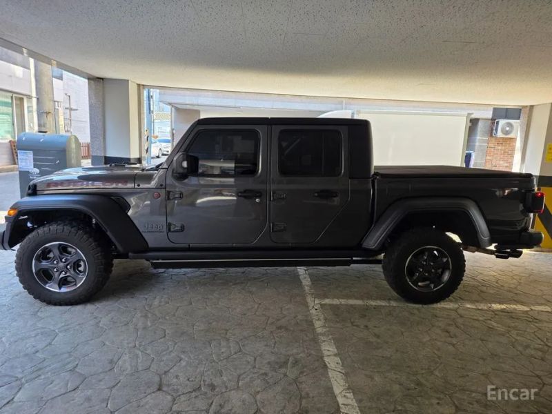 Jeep gladiator