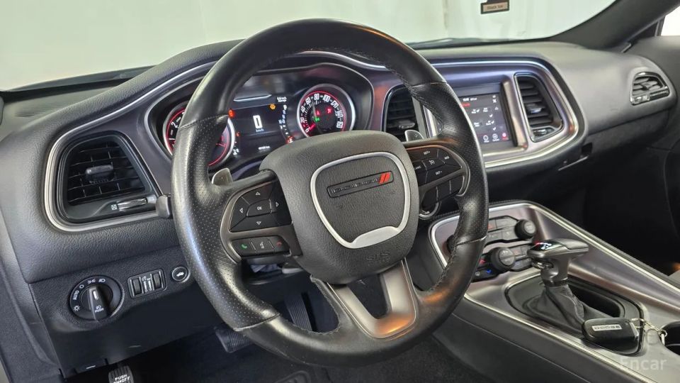 Dodge challenger